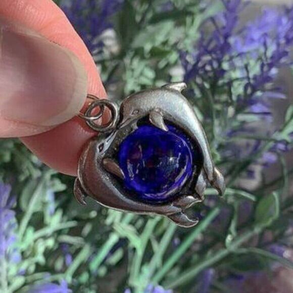 VTG Kissing Dolphins Cobalt Blue Art Glass Pendant - Picture 7 of 7